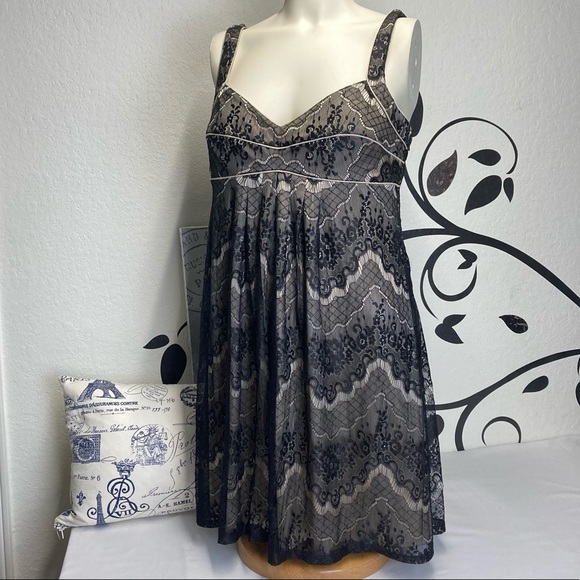 Marciano Lace And Silk Dress, Sz Small, black&Gold - Picture 11 of 12